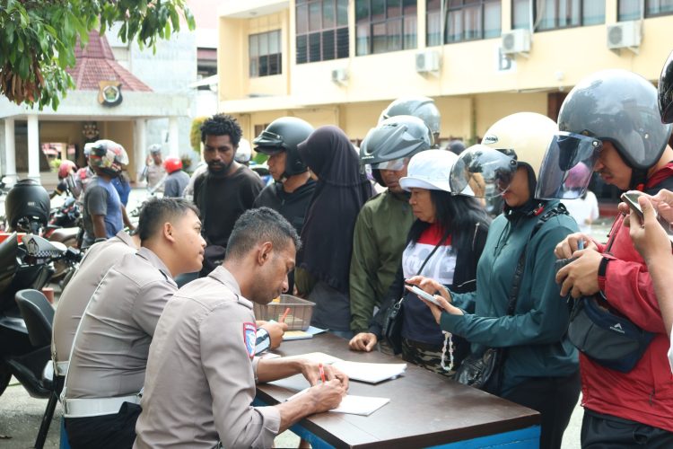 Hari ke-14 Operasi Keselamatan Cartenz 2026, Polda Papua Tekankan Budaya Tertib Berlalu Lintas. (Foto: Istimewa)