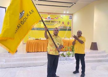 Terpilih Aklamasi, Heronimus Mansoben Targetkan Kejayaan Golkar di Kabupaten Supiori