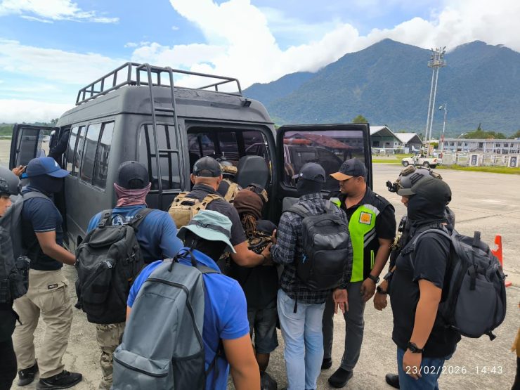 Tiga DPO menjalani proses hukum lebih lanjut di Polda Papua. (Foto: Istimewa)