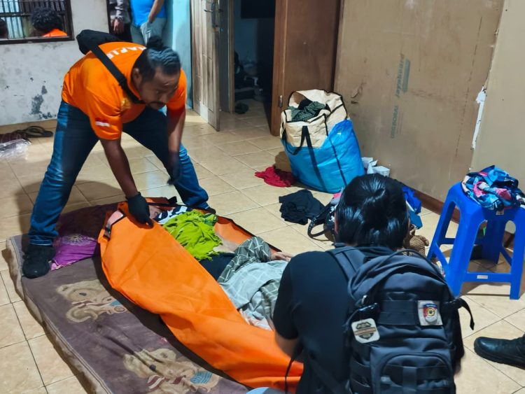 Unit Inafis Polres Jayapura Lakukan Olah TKP di Lokasi Penemuan Jenazah BTN Waibu Grand. (Foto: Istimewa)