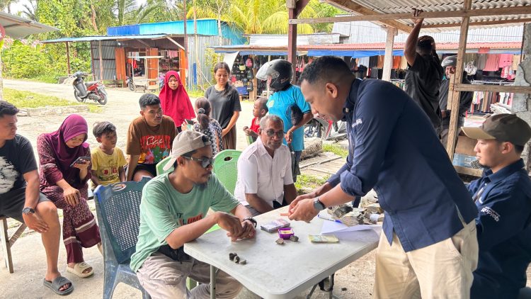 Bank Indonesia Papua Layani Penukaran Uang hingga Daerah 3T
Penukaran uang pecahan kecil di wilayah 3T. (Foto : Istimewa)