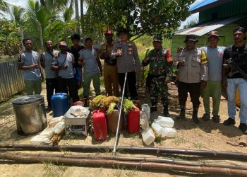 Polisi Bongkar Pabrik Rumahan Sopi dan Sagero di Merauke