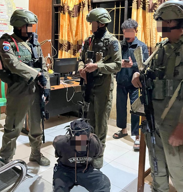 DPO Pembunuhan Ditangkap, Dua Pentolan KKB Diamankan. (Foto: Istimewa)