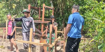 Satgas TMMD Bangun Fasilitas 5 Unit MCK Umum untuk Warga Kampung Keakwa