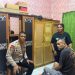 Wujud Kepedulian, Kapolres Jayapura Jenguk Anggota yang Sakit Menahun