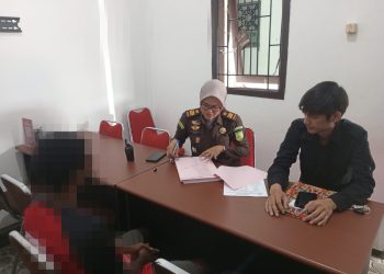 Berkas P21, Polisi Serahkan Tersangka Kasus Persetubuhan Anak ke Jaksa