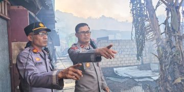 Kebakaran Hanguskan 8 Rumah di Dok VIII Pantai, Polresta Jayapura Kota Lakukan Penyelidikan