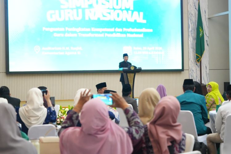Menag Nasaruddin Umar saat membuka Simposium Guru Nasional Kementerian Agama Tahun 2026 di Jakarta. (Foto: Istimewa)