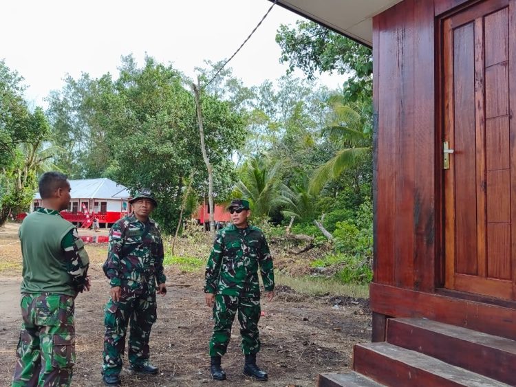 Kunjungan kerja ke lokasi pelaksanaan TMMD Reguler ke-128 Kodim 1710/Mimika di Kampung Keakwa