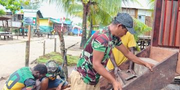 Gotong Royong Jadi Kekuatan Utama Satgas TMMD di Kampung Keakwa