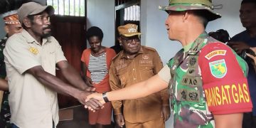 Dansatgas TMMD Apresiasi Ketulusan Warga Kampung Keakwa