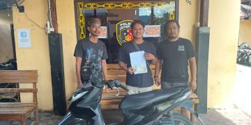 Ungkap Kasus Penipuan Kendaraan, Polres Keerom Serahkan Motor kepada Pemilik Sah