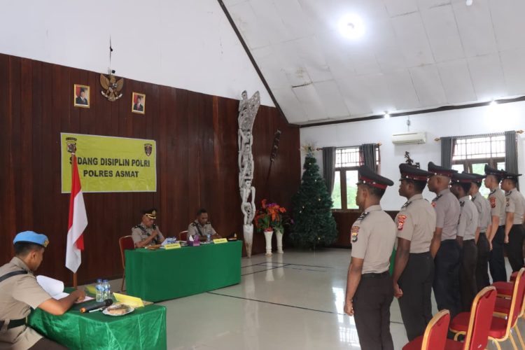 egakkan Integritas Institusi, Polres Asmat Gelar Sidang Disiplin terhadap 7 Personel. (Foto: Istimewa)