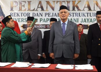 Dilantik Jadi Rektor UPMJ, Syamsuddin Siapkan Langkah Besar untuk Pendidikan Papua