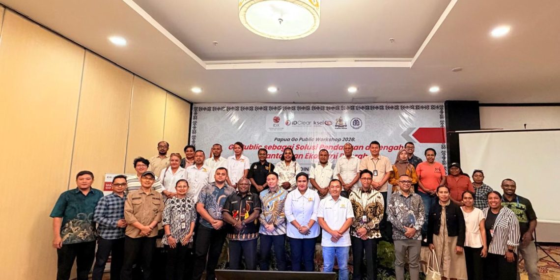 Foto bersama dalam kegiatan Go Public Workshop 2026 di Jayapura. (Foto: Istimewa)