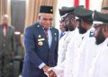 Pelantikan 206 Kepala Kampung, Bupati Puncak Bagikan Kunci Sukses Menjadi Pemimpin