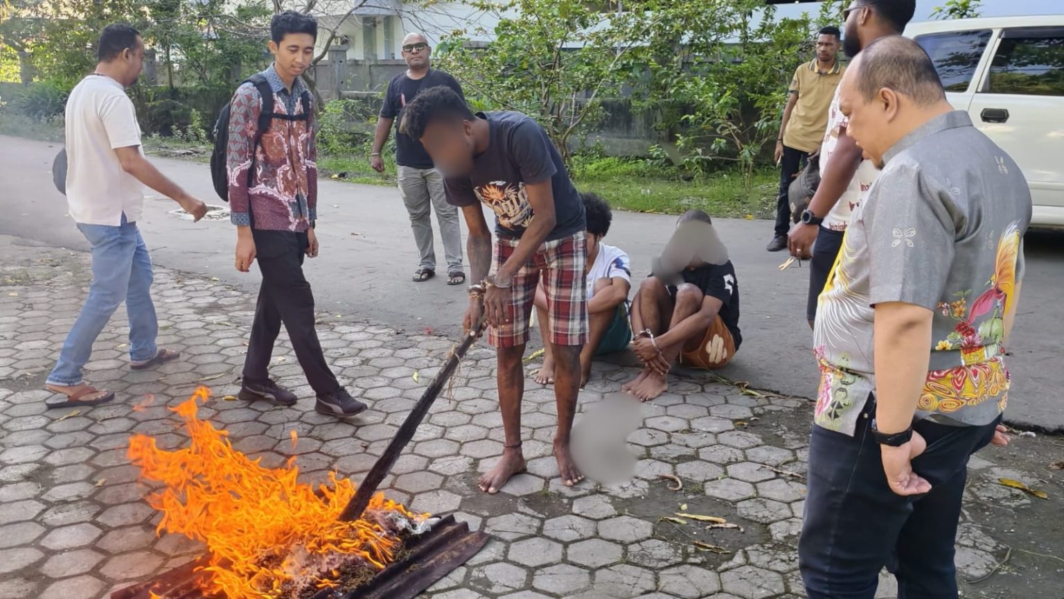 Satresnarkoba Jayapura Kota Musnahkan Barang Bukti Ganja Senilai Ribuan Gram. (Foto: Istimewa)
