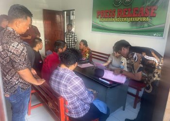 Kasus Ganja P-21, Polresta Jayapura Kota Serahkan Tersangka dan Barang Bukti ke Kejaksaan