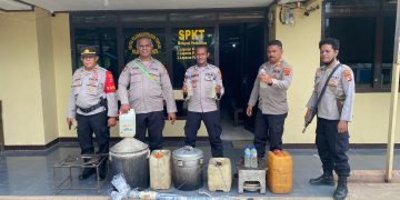 Polsek Merauke Kota Gerebek Tempat Produksi Sopi Ilegal, Sejumlah Barang Bukti Diamankan