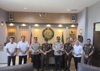 Perkuat Sinergitas Aparat Penegak Hukum, Kapolres Supiori Kunjungi Kejaksaan Negeri Biak Numfor