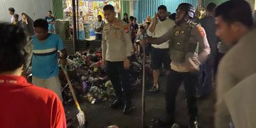 Aksi Protes Pedagang Tutup Jalan dengan Sampah, Kapolres Jayapura Pimpin Langsung Penanganan di Pasar Lama
