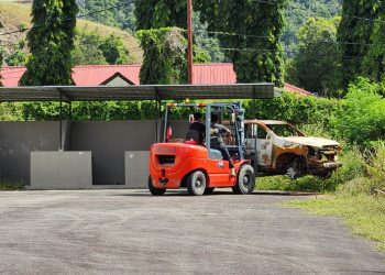 Polres Jayapura dan Disorda Papua Tata Kembali Stadion Lukas Enembe, Bangkai Kendaraan Dievakuasi