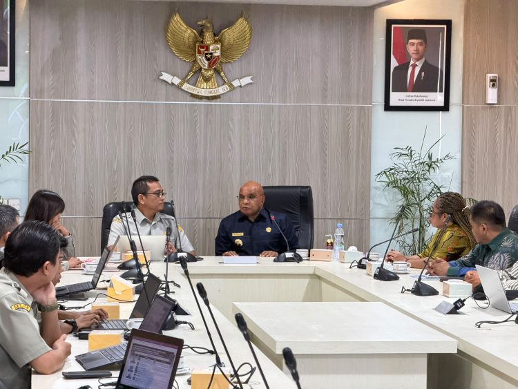 Bupati Puncak Elvis Tabuni bersama jajarannya terus melakukan langkah proaktif menjalin koordinasi dengan pemerintah pusat. (Foto: Istimewa)