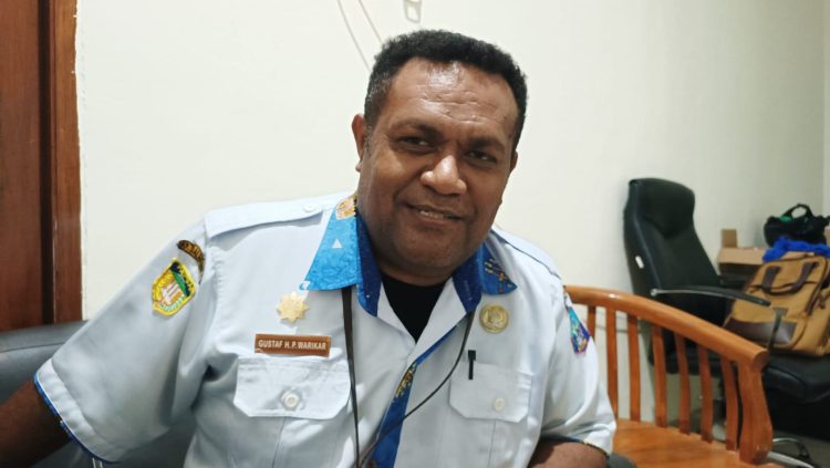 Plt. Kepala Dinas Kominfo Supiori, Gustaf H. P. Warikar. (Foto: Istimewa)