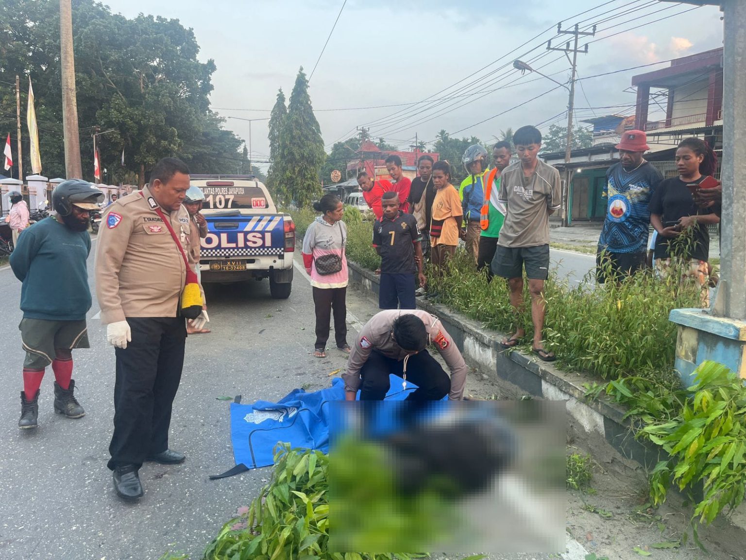 Polres Jayapura Tangani Kecelakaan Maut di Jalan Abepura–Sentani. (Foto: Istimewa)