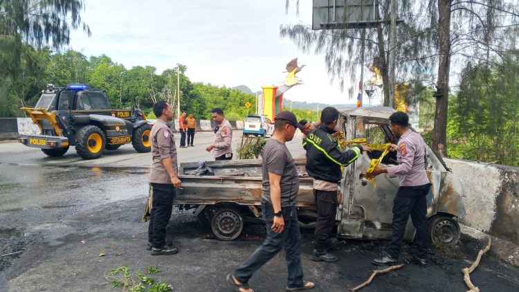Kecelakaan lalu lintas tunggal terjadi di ruas Jalan Ringroad Jayapura. (Foto: Istimewa)