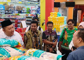 Perum Bulog Gandeng Retail Modern Sebarkan Beras Premium Berkualitas