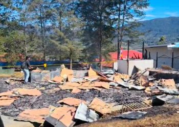 Gubernur dan Kapolda Papua Tengah Cek Fasilitas Rusak, Pengamanan Ilaga Diperkuat