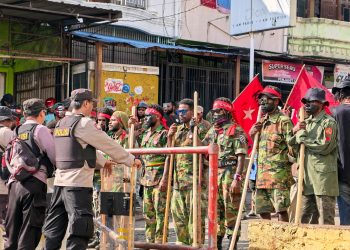 Kericuhan Warnai Aksi KNPB di Jayapura, 7 Personel Polisi Terluka