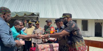 Pemkab Puncak Serahkan Hibah Rp2 Miliar untuk Pembangunan Gereja Yordan Kago I