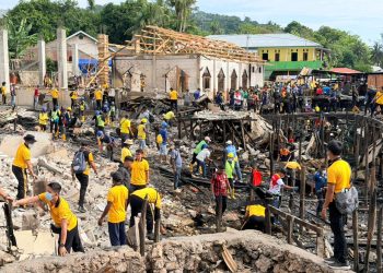 Pemulihan Pascakebakaran, Polresta Jayapura Kota Bersama Forkopimda Bersihkan Dok 5 Bawah