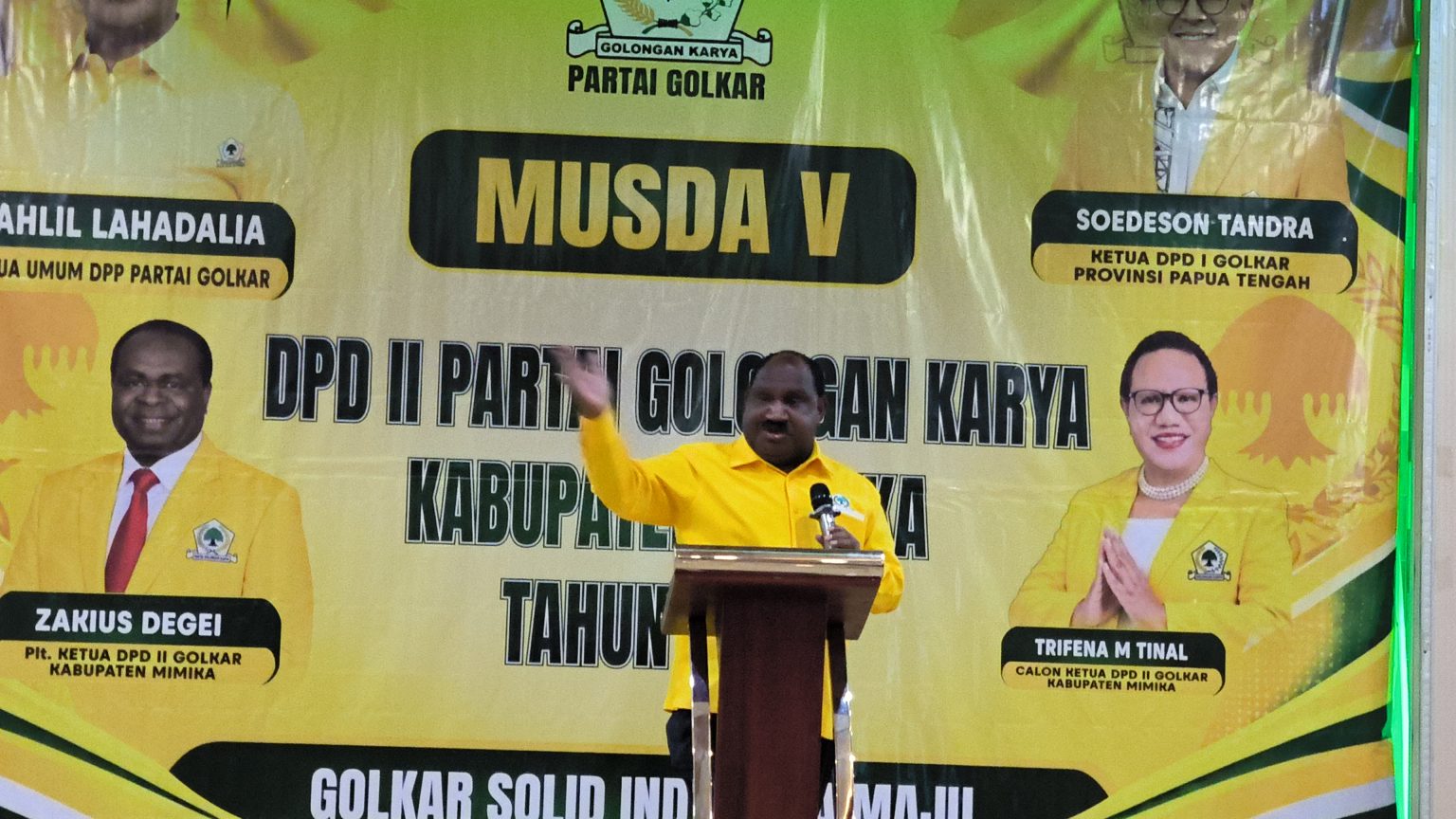 Ketua Harian Dewan Pimpinan Daerah (DPD) I Partai Golkar Provinsi Papua Tengah, Willem Wandik. (Foto: Istimewa)