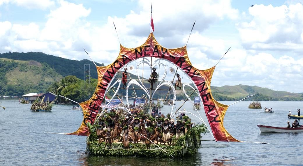 Kekayaan budaya pada event Festival Danau Sentani (FDS) XV. (Foto: Cornelia Mudumi)