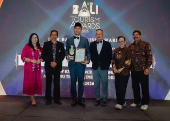 Menag Raih Penghargaan Bali Top Hospitality Leader in Religious Tourism Development