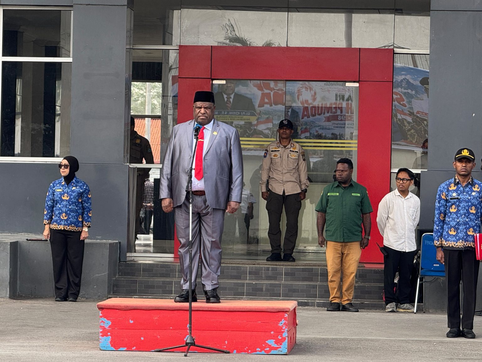 Upacara peringatan Hari Sumpah Pemuda ke-98 Tahun 2026 di halaman Kantor Gubernur Papua Pegunungan, Wamena. (Foto: Istimewa)