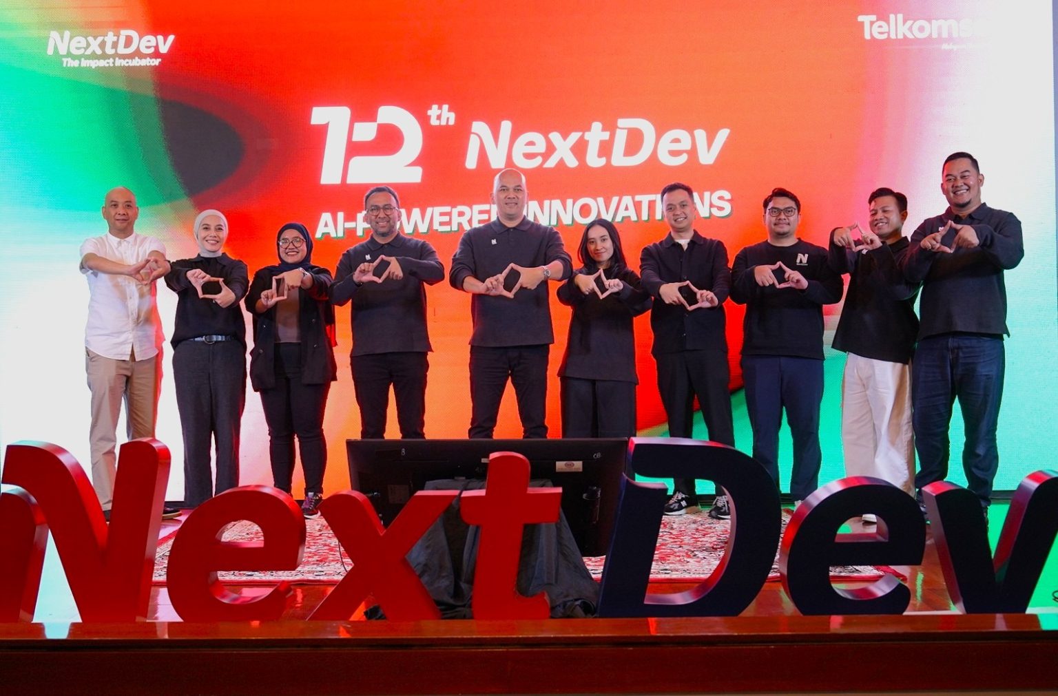 Kick-off NextDev Tahun ke-12_1A-1C: Telkomsel kembali menghadirkan NextDev tahun ke-12 dengan mengusung tema AI-Powered Innovations