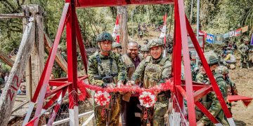 Jembatan Merah Putih Ugimba Diresmikan, TNI dan Masyarakat Buka Jalan Kehidupan Baru di Intan Jaya