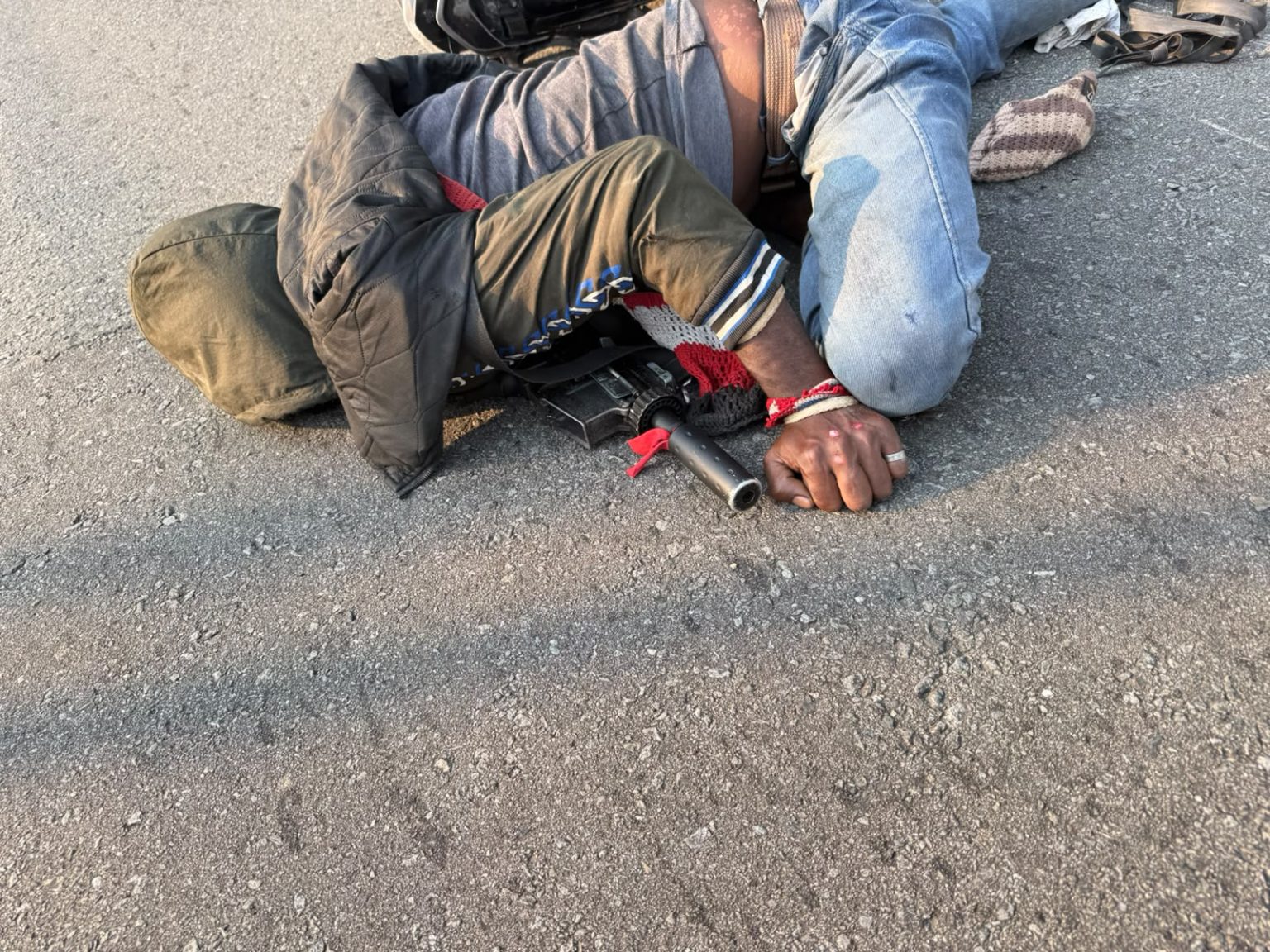 Pria 39 Tahun Diamankan, Polisi Selidiki Asal-Usul Airsoft Gun Replika M16. (Foto: Istimewa)