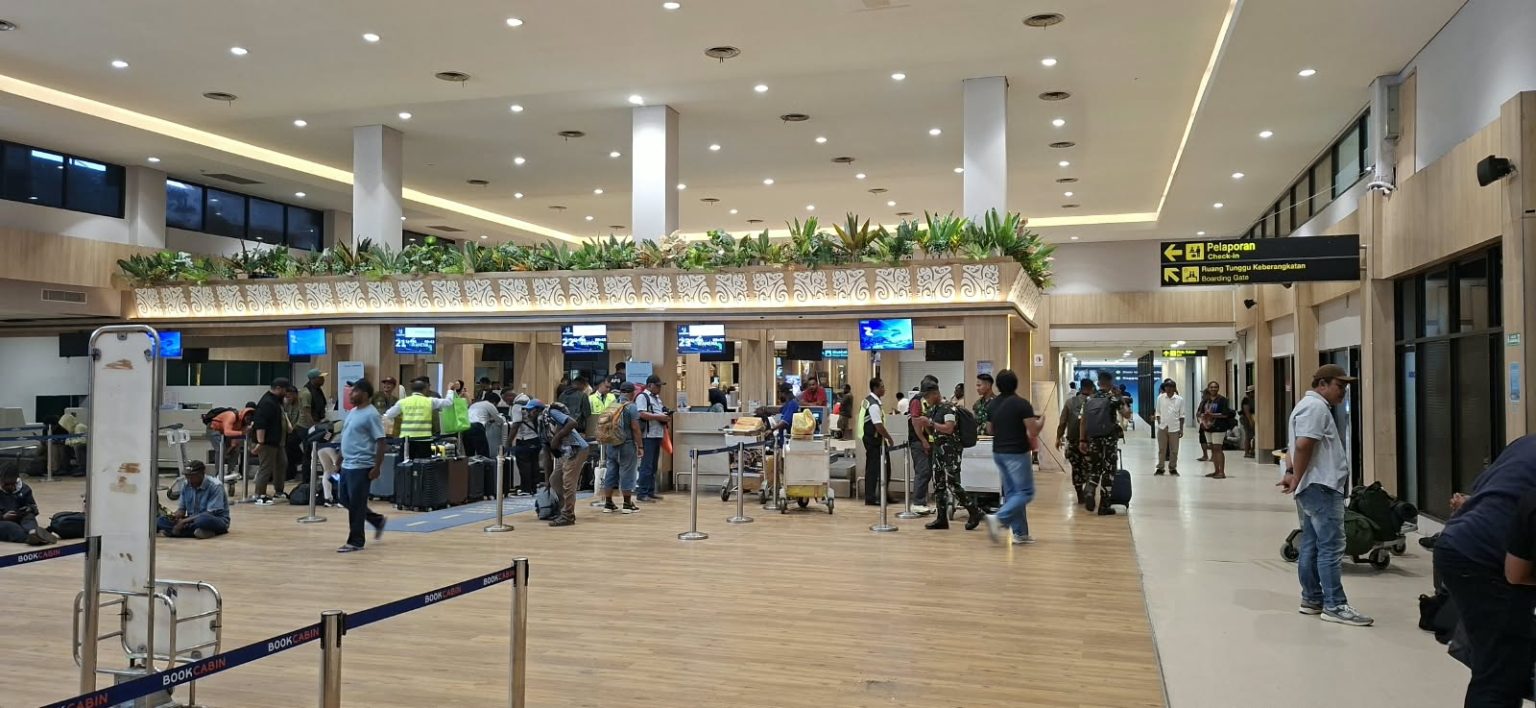 Bandar Udara Sentani Kabupaten Jayapura. (Foto: Cornelia Mudumi)