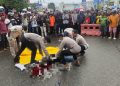 Tragis! Pemotor 18 Tahun Tewas Terlindas Truk Tangki di Depan Saga Mall