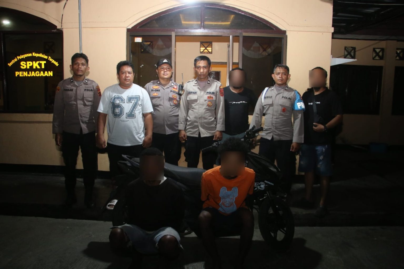 Tim Khaley Polsek Sentani Timur membuahkan hasil dengan diamankannya dua orang pria yang diduga terlibat dalam kasus pencurian sepeda motor. (Foto: Istimewa)
